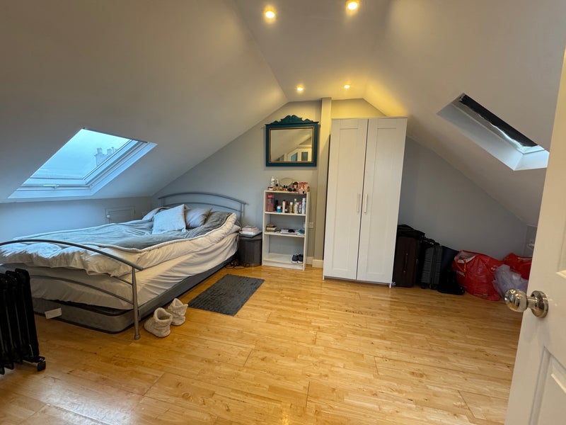 Photo 1: En-suite Bedroom