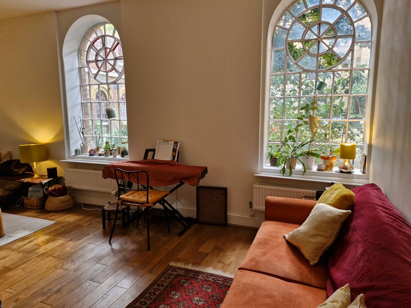 Photo 1: living room