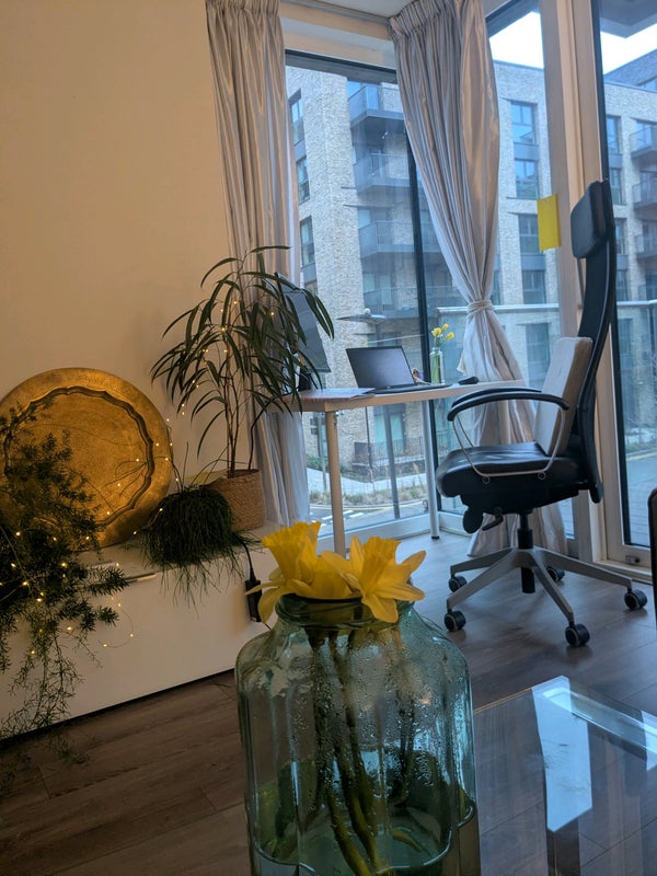 Photo 1: Living room