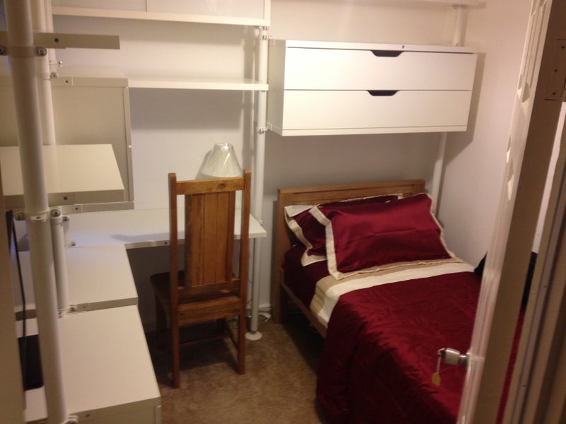 Photo 1: 1st floor single room