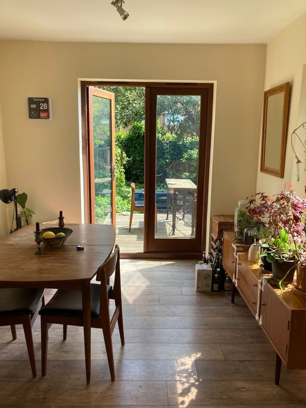 Photo 1: Kitchen, dining room