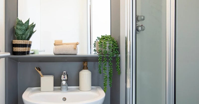 Photo 1: Ensuite Bathroom- Items not included