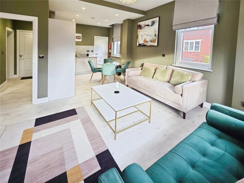 Photo 1: Flat 5 Living Room