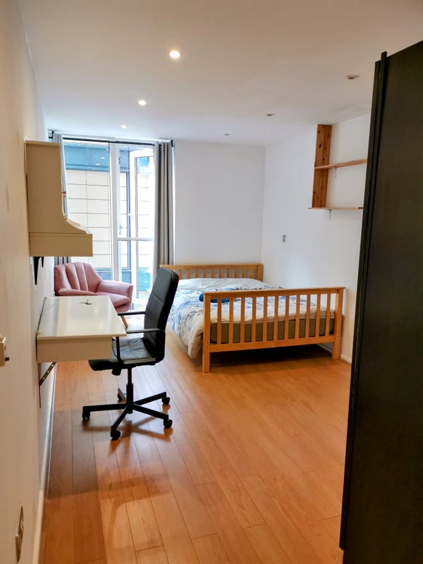 Photo 1: En-suit bedroom