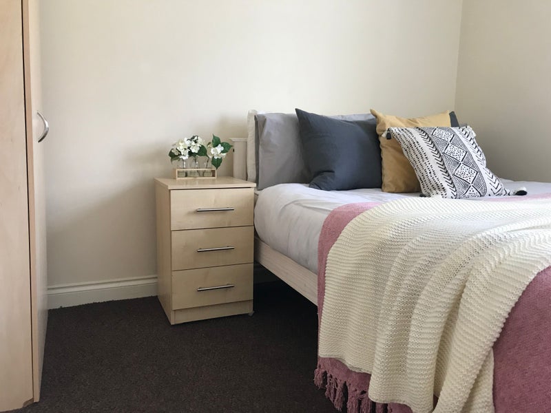 Photo 1: £500 pcm room 1/4JW