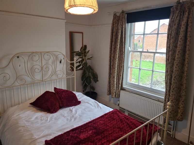 Photo 1: Double room for rent