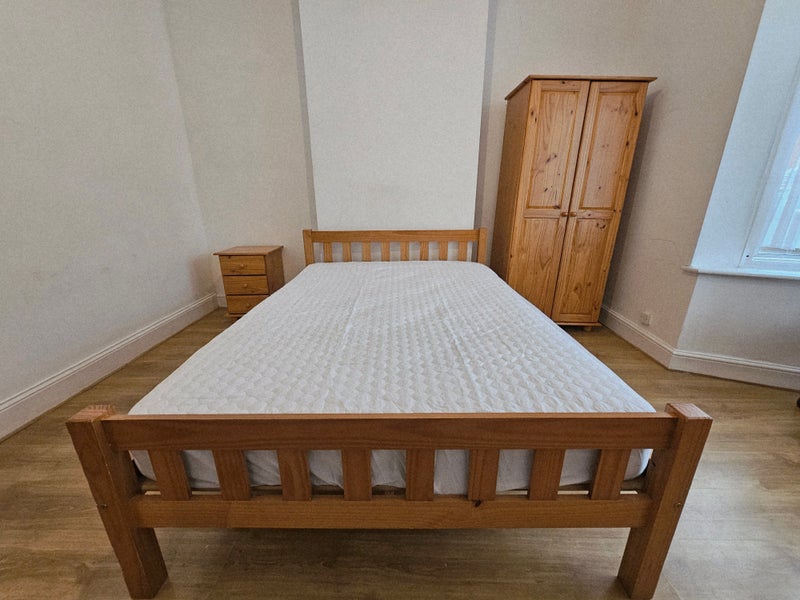 Photo 1: Fully furnished