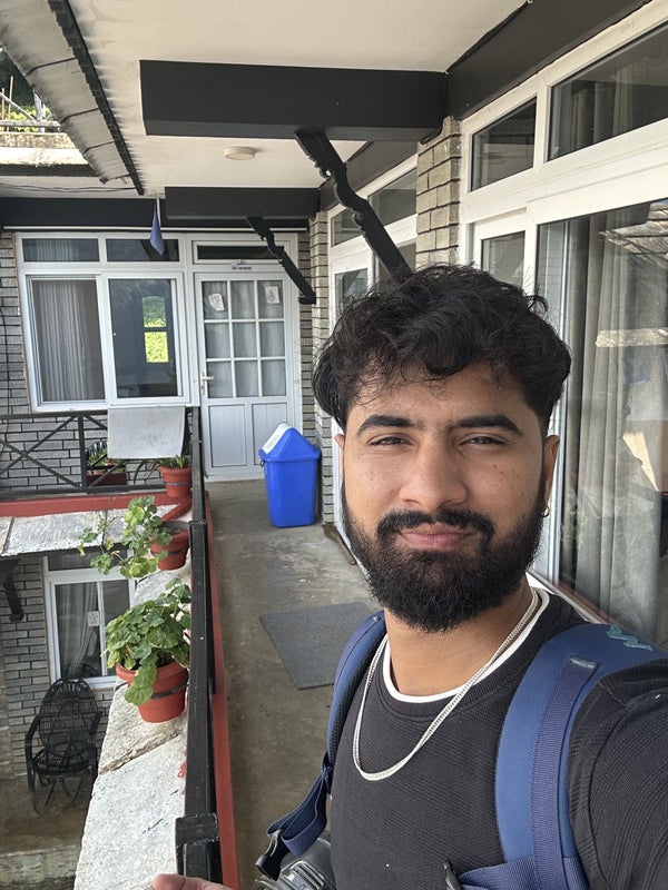 Photo 1: Looking for a flatemate near epsom