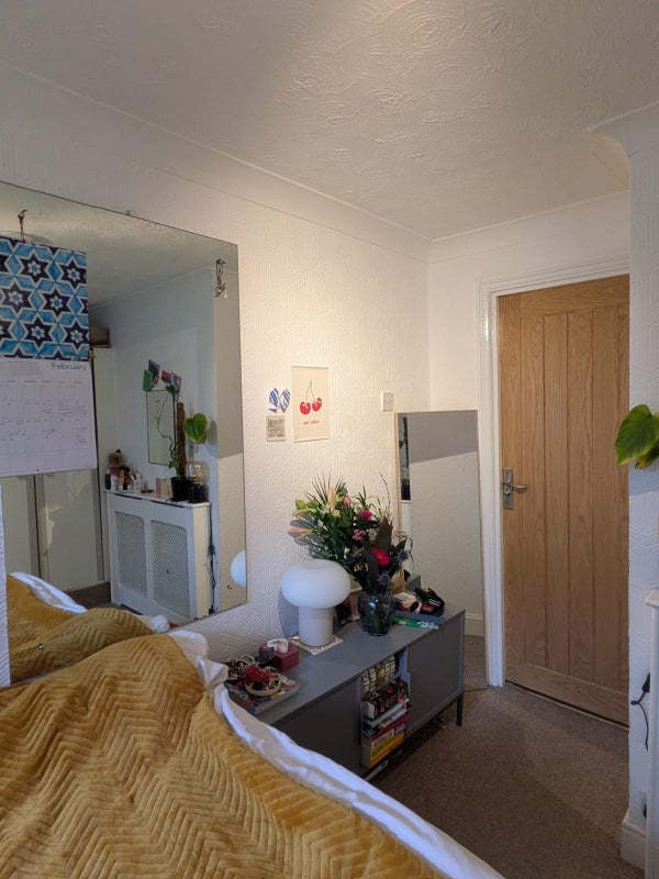 Photo 1: the bedroom