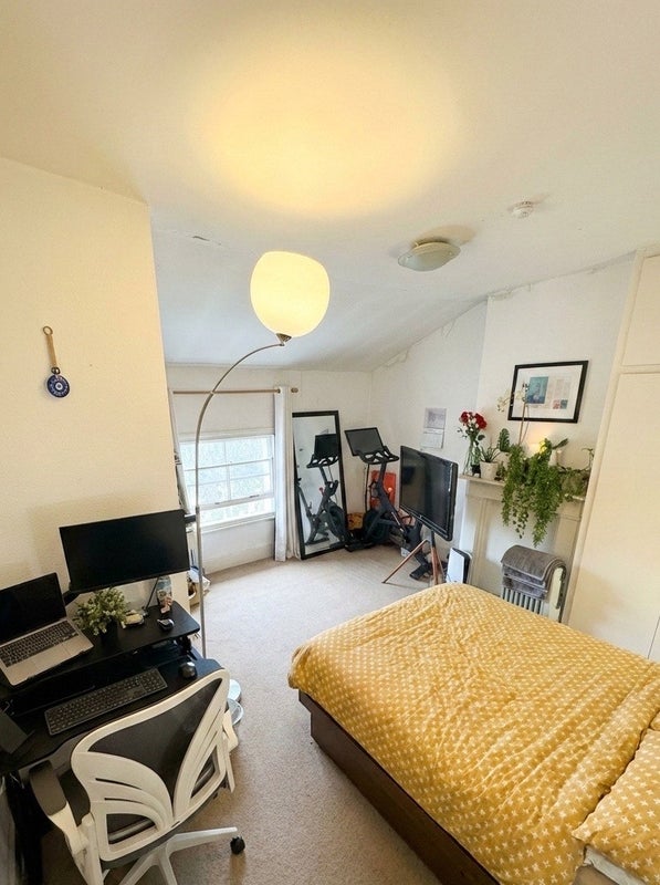 Photo 1: Double Room