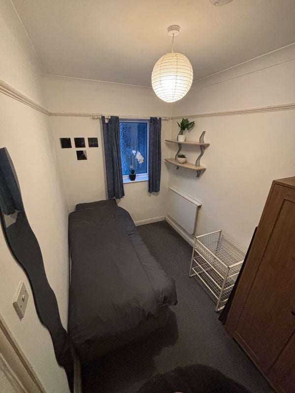 Photo 1: Bedroom 3  £435