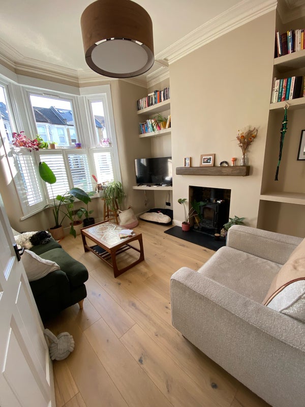 Photo 1: Living room