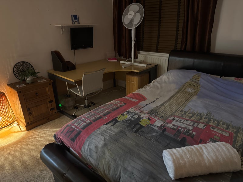 Photo 1: comfortable double bed 