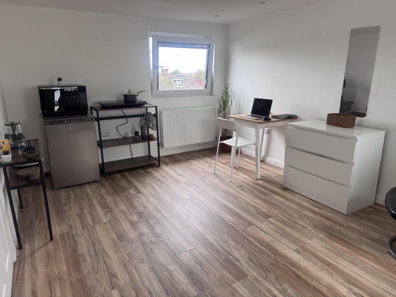 Photo 1: Kitchenette Area