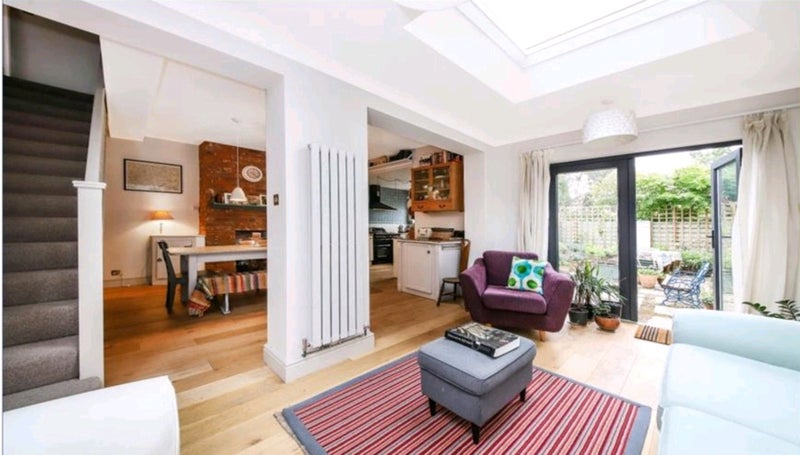 Photo 1: Open plan living area