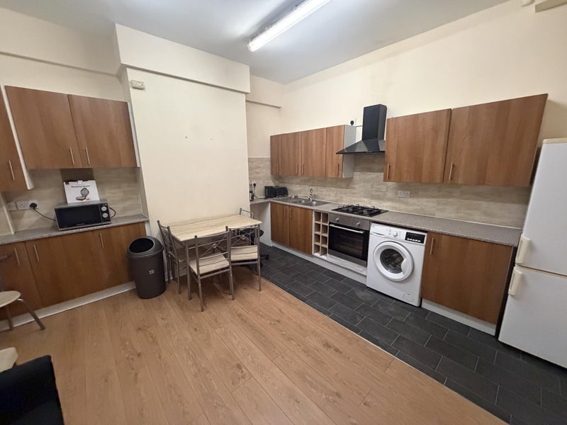 Photo 1: Communal Kitchen