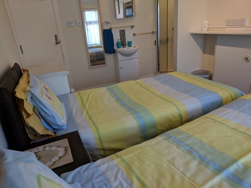 Photo 1: Twin Room En-Suit -- Coming available from 14/04/2026