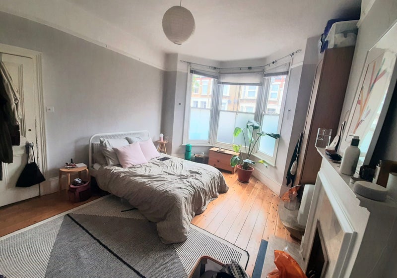 Photo 1: Bedroom available