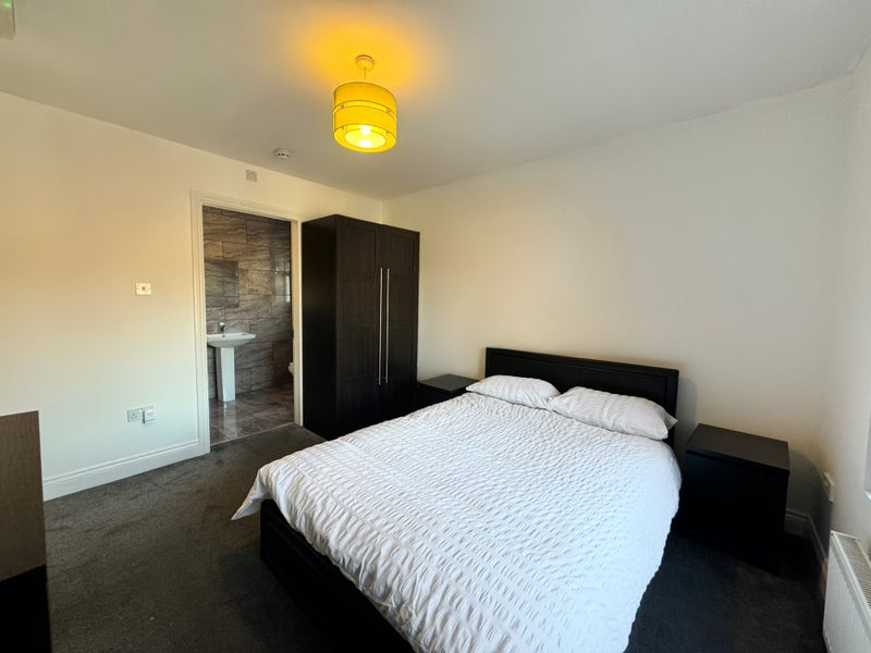 Photo 1: £150 per week