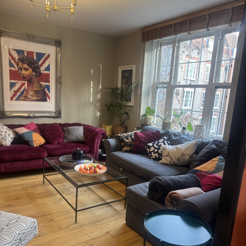 Photo 1: South Facing Lounge triple window