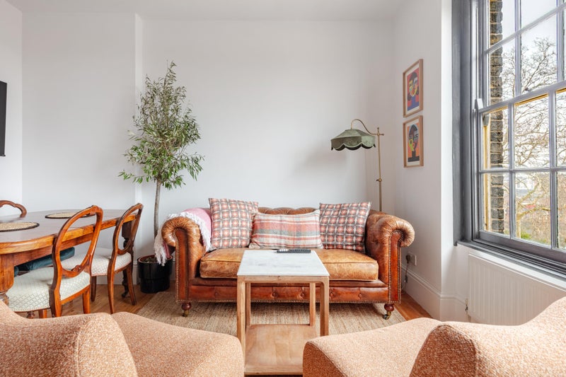 Photo 1: Living room