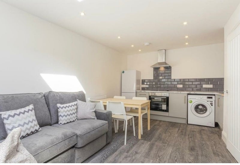 Photo 1: Open plan living dining and kitchen