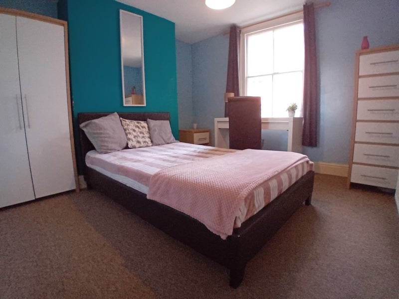 Photo 1: double room