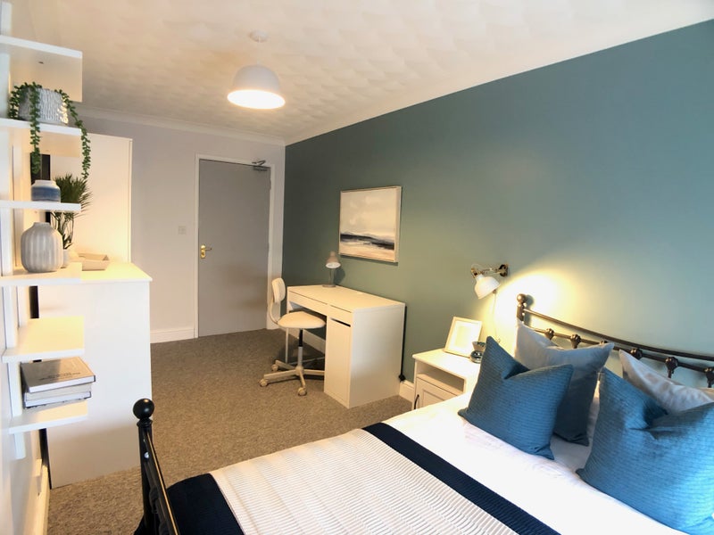 Photo 1: Room 3 @ £595 pcm - Available from 25 March 2026