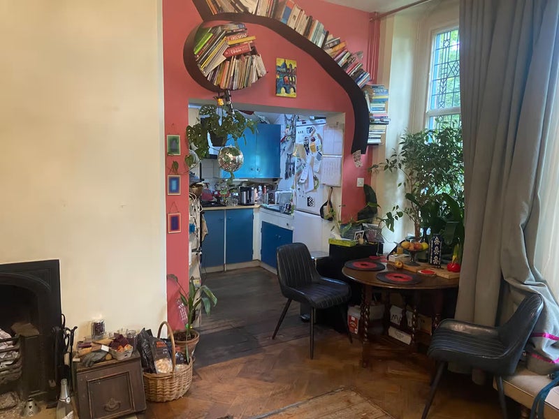 Photo 1: Open plan living room, dining & kitchen