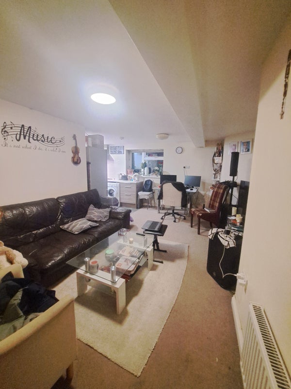 Photo 1: Living room