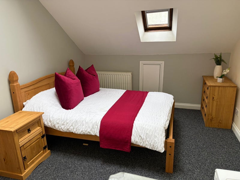 Photo 1: Room 9 - Available