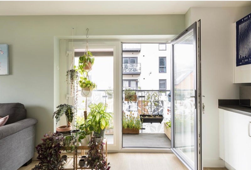 Photo 1: Balcony double doors