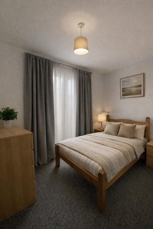 Photo 1: Actual room 