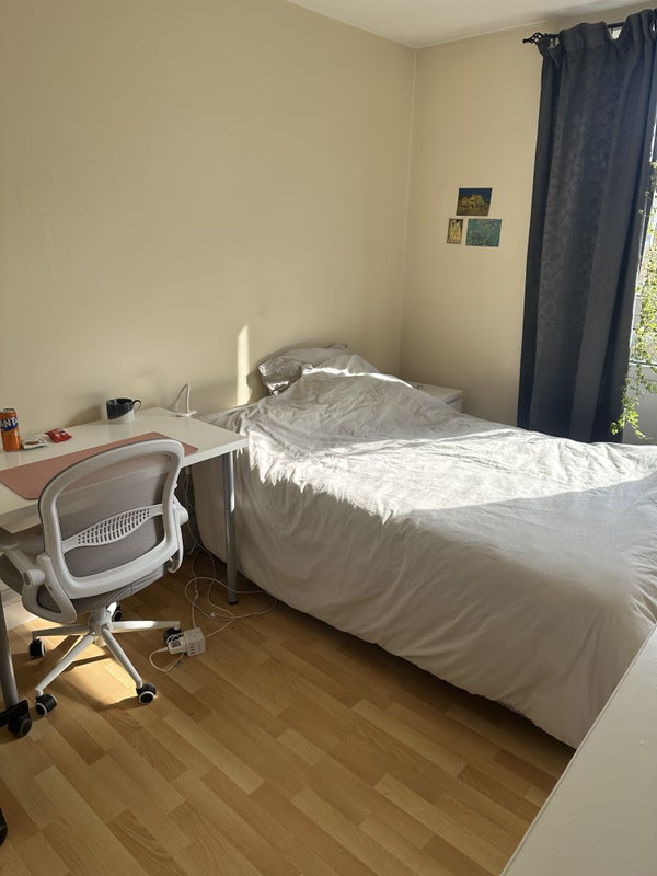 Photo 1: Double room