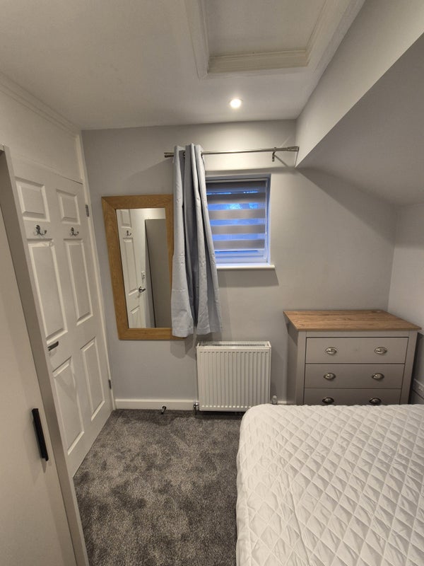 Photo 1: Bedroom 1st floor 