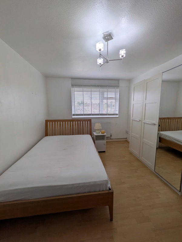 Photo 1: DOUBLE   ROOM.