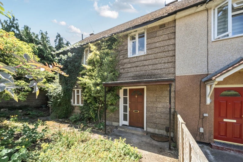 Photo 1: External View of Property