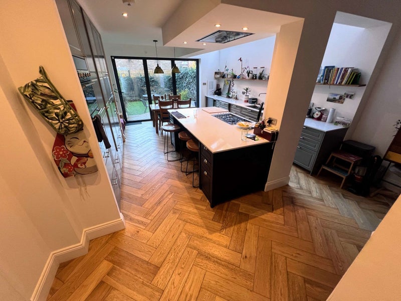 Photo 1: Kitchen (shared space)