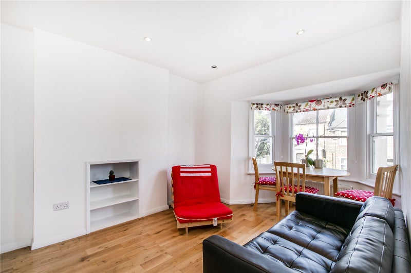 Photo 1: Sitting room / Open plan Kitchen