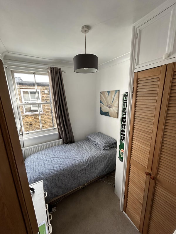 Photo 1: Single Room 