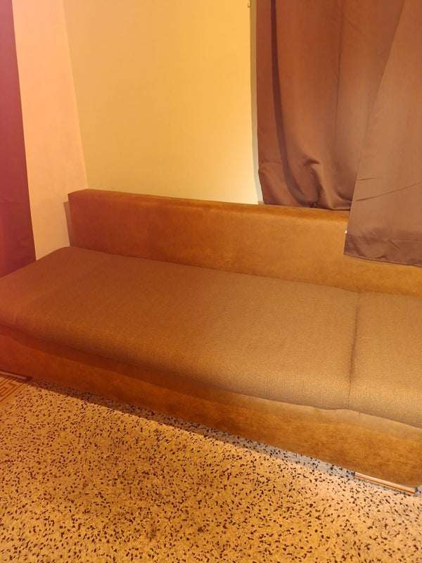 Photo 1: Bed and sofa 