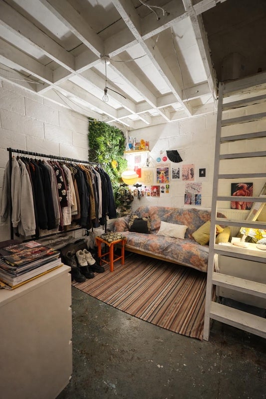 Photo 1: £750 Mezzanine 