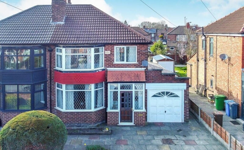 Photo 1: Front Picture