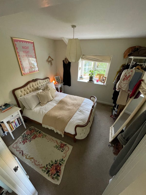 Photo 1: Small double 