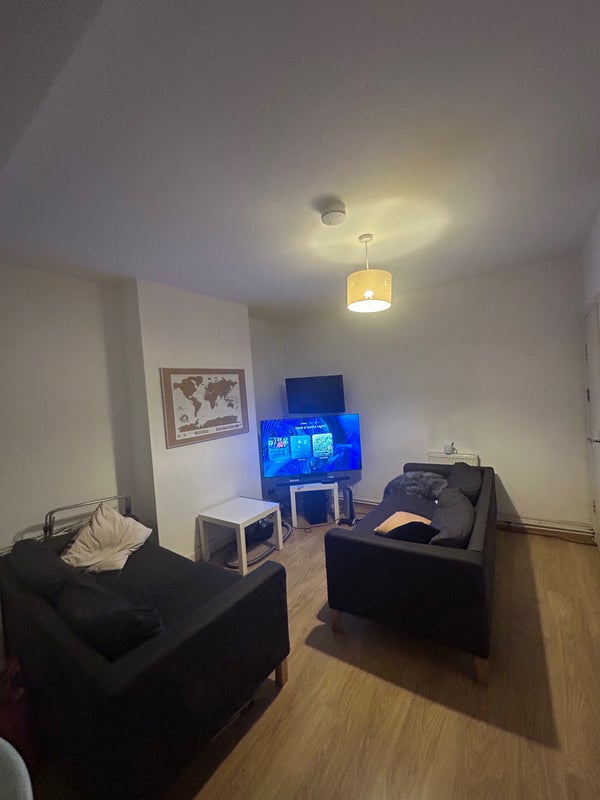 Photo 1: Living room