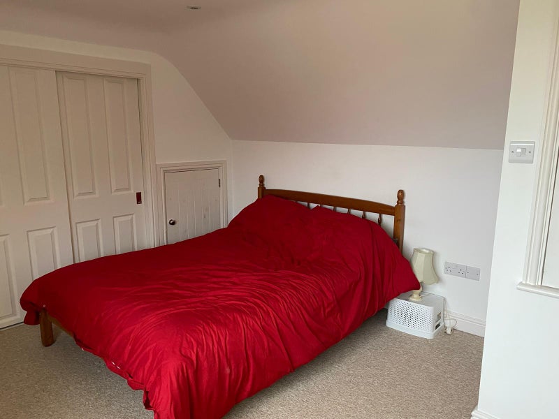 Photo 1: Double Bedroom