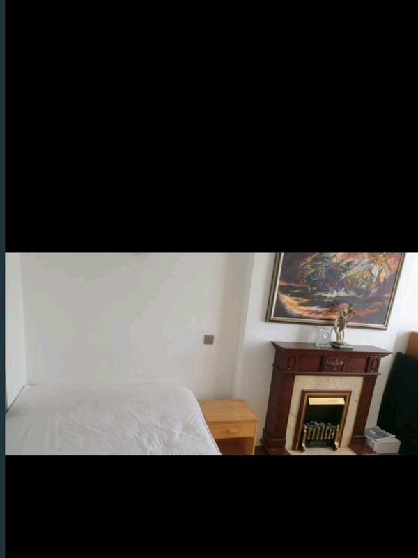 Photo 1: Room