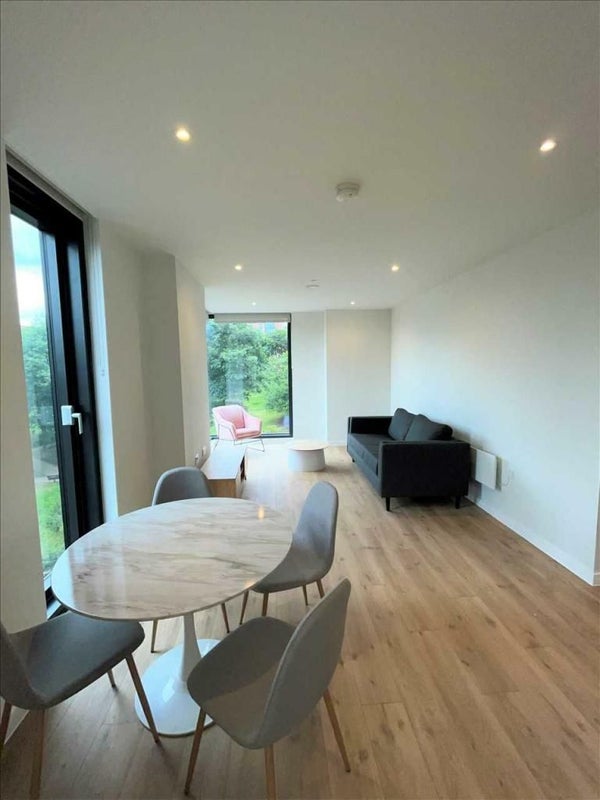 Photo 1: Lounge attached to kitchen 