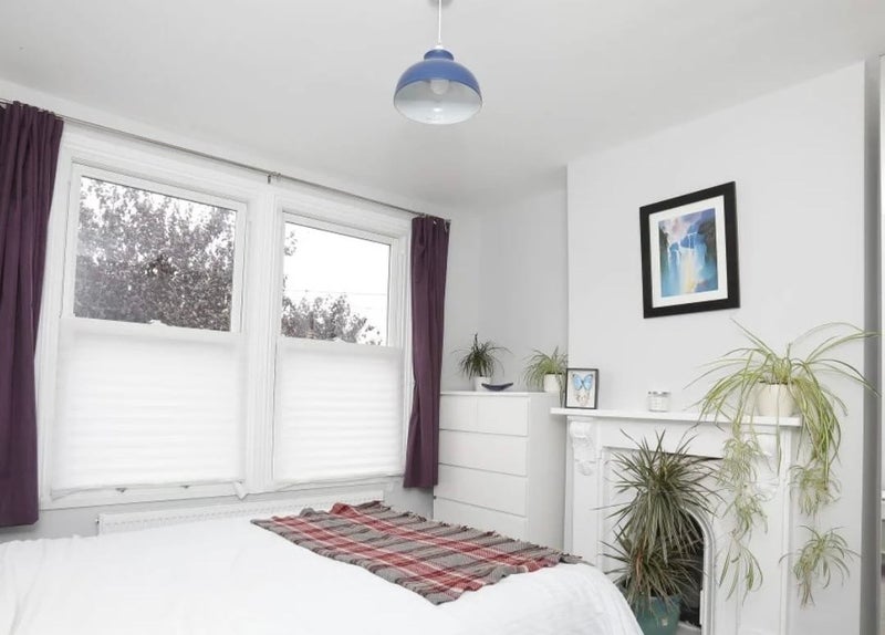 Photo 1: Double Bedroom