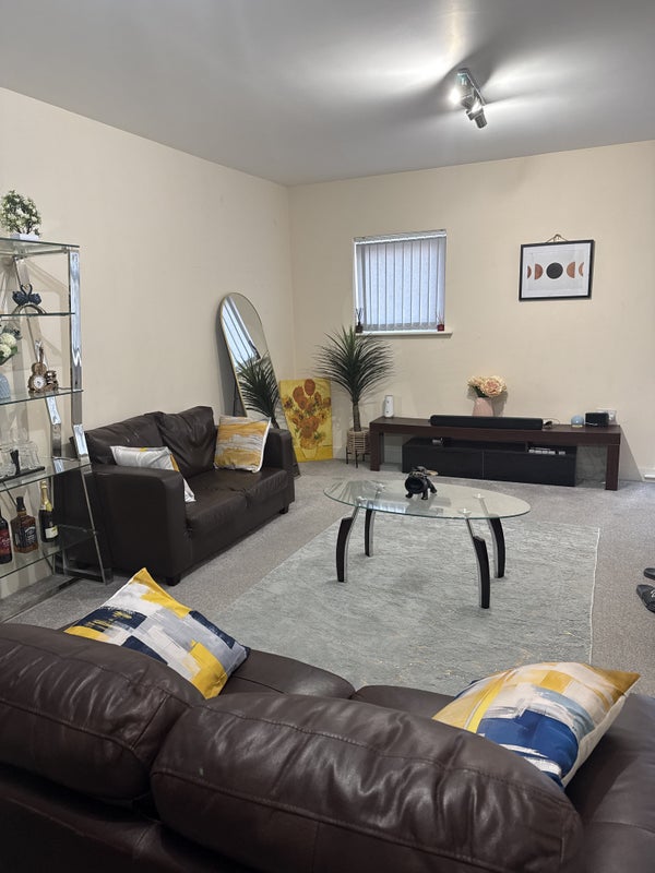 Photo 1: Living room